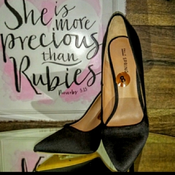 Call It Spring Heels Size 8 Satin Finish Point Toe - Picture 7 of 11